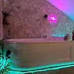 Centro - Grottino Con Vasca Idromassaggio Lejlighed Napoli