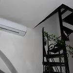 Centro - Grottino Con Vasca Idromassaggio * Napoli