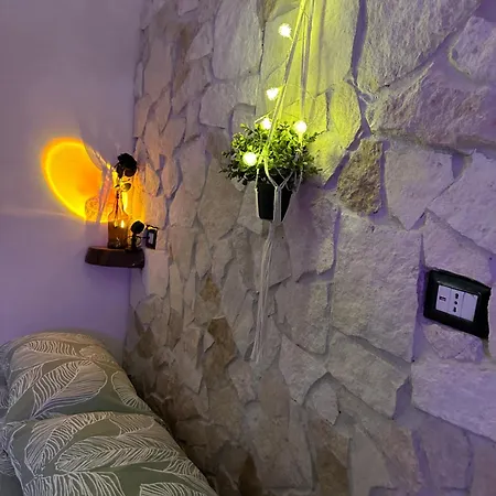 Centro - Grottino Con Vasca Idromassaggio Διαμέρισμα *