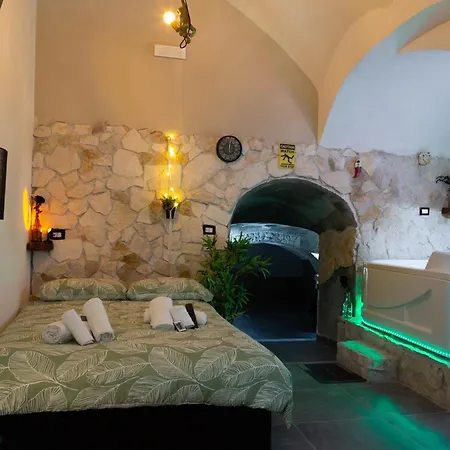 Centro - Grottino Con Vasca Idromassaggio Διαμέρισμα